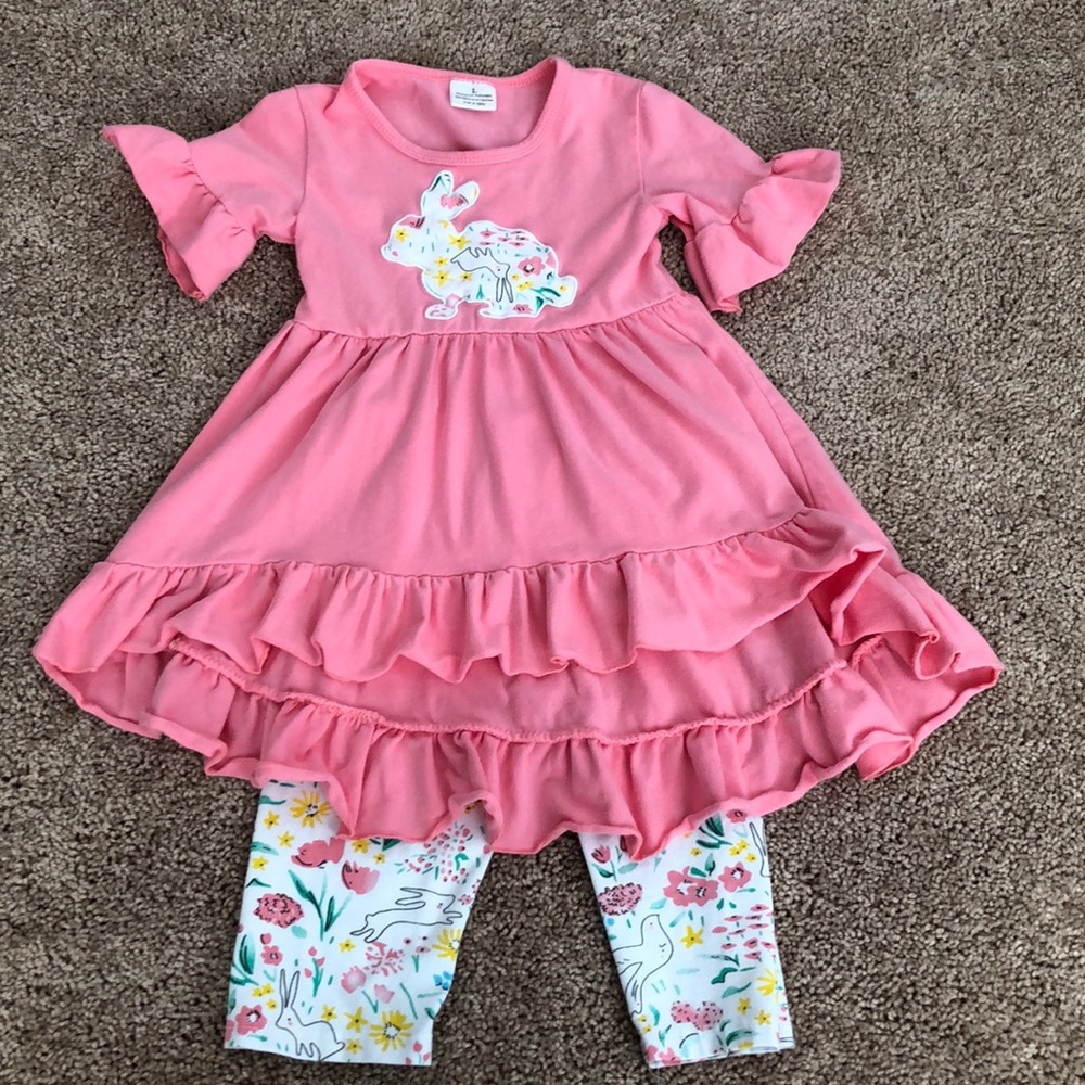 Adorable little girls bunny set!